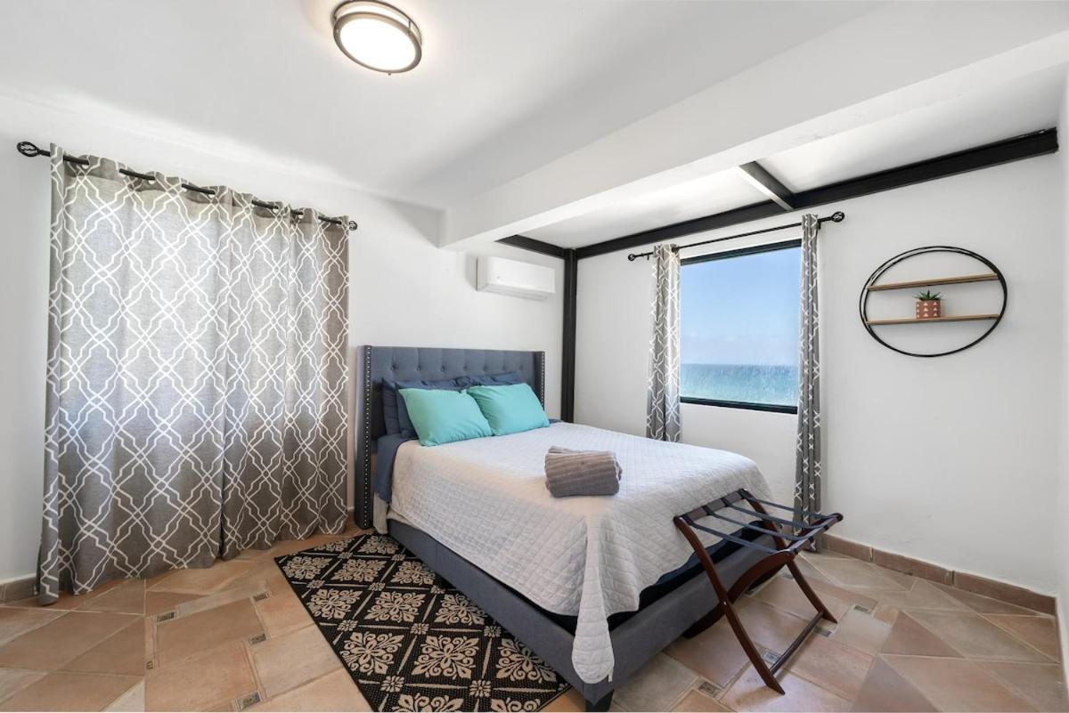 4 Bedroom Kikita Beach Villa Oceanfront W Pool Dorado Ngoại thất bức ảnh