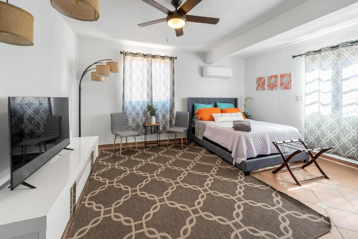 4 Bedroom Kikita Beach Villa Oceanfront W Pool Dorado Ngoại thất bức ảnh